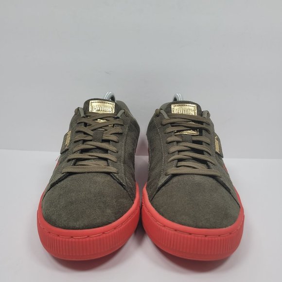 Puma Suede Dragon Edition Men's Green Red Sneakers 368359 01 US Size 9 - Picture 3 of 8